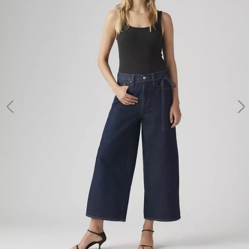 Levi’s XL Cullotte jeans in dark